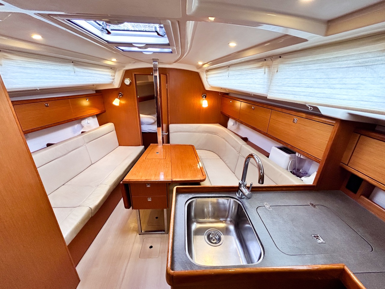 Photo #10 - Bavaria 34 (Maverick) en Nanny Cay - 42764