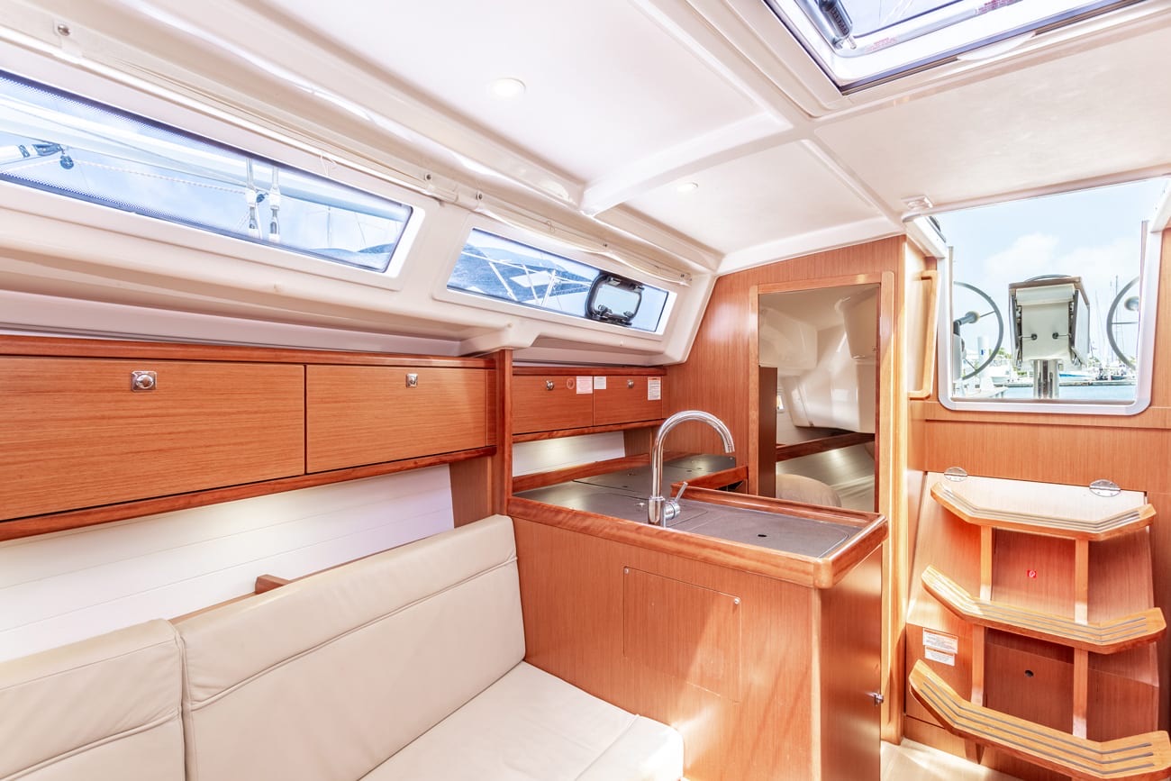 Photo #13 - Bavaria 34 (Maverick) en Nanny Cay - 42764