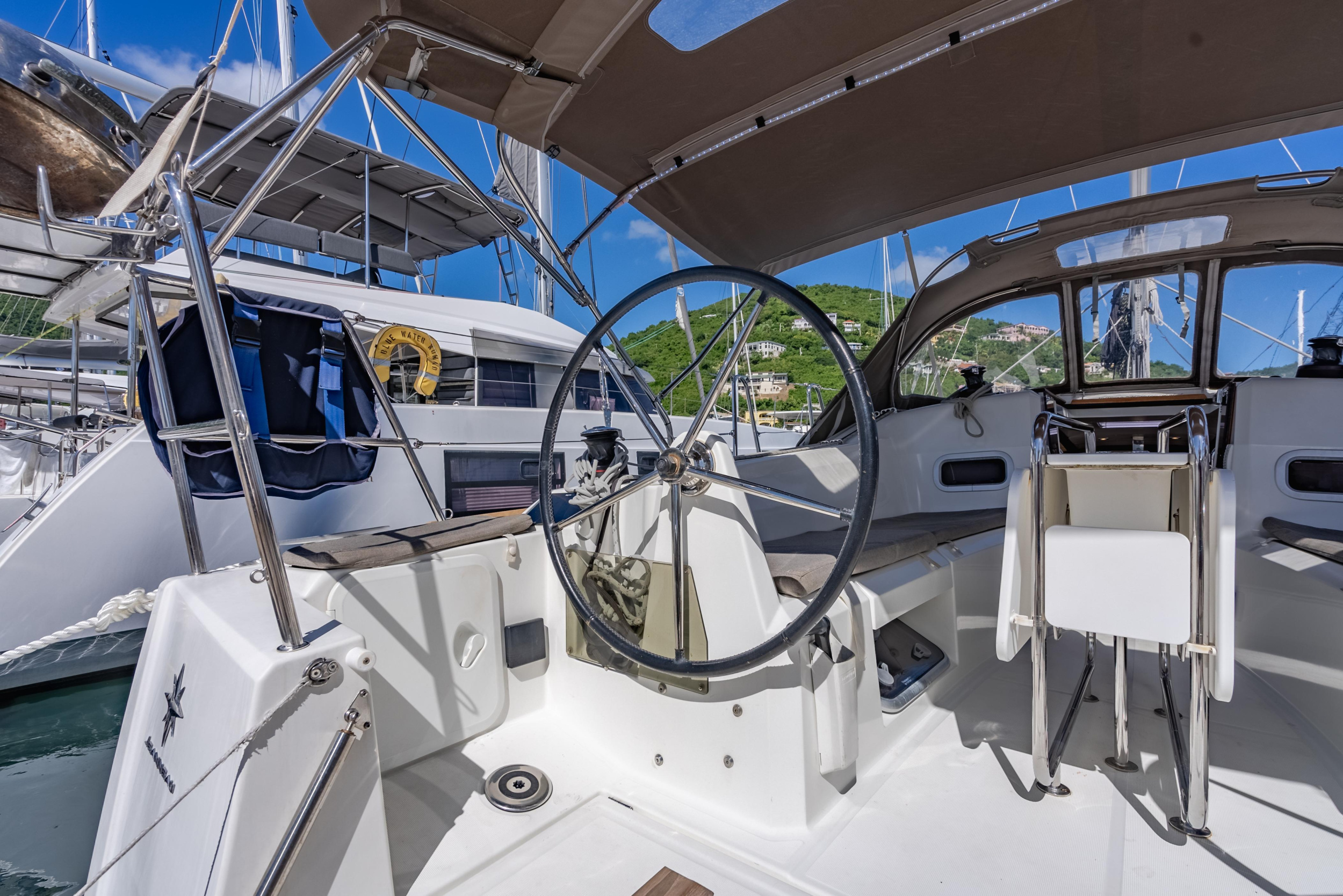 Photo #5 - Sun Odyssey 349 (Off The Clock) en Nanny Cay - 42765