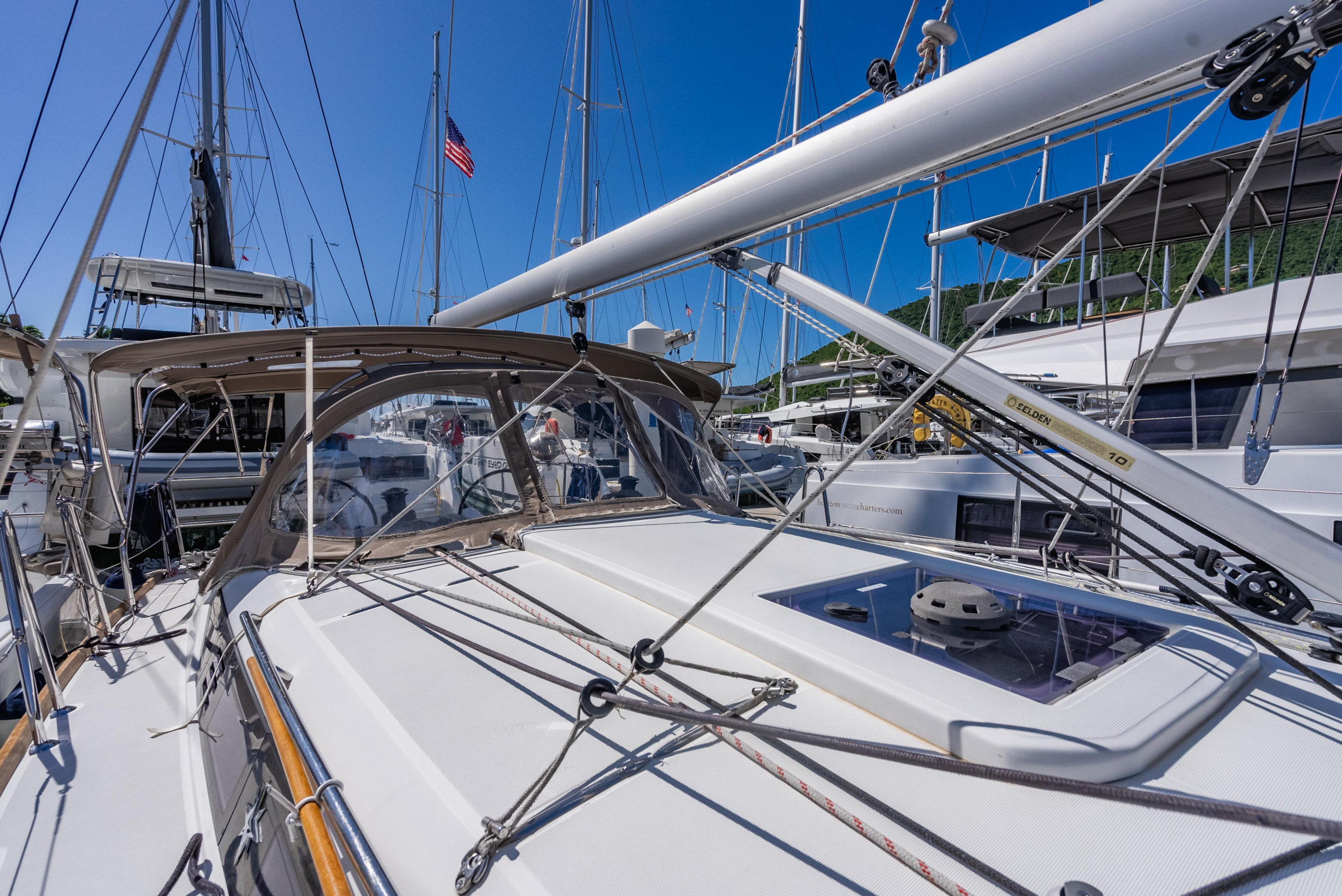 Photo #13 - Sun Odyssey 349 (Off The Clock) en Nanny Cay - 42765