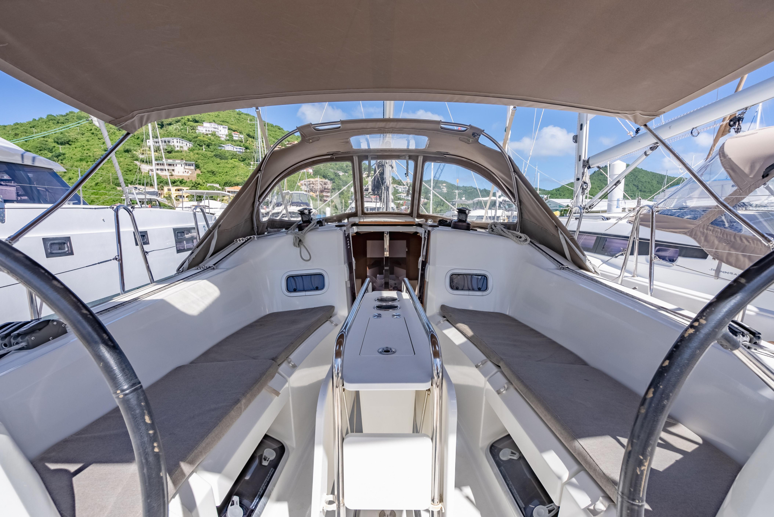 Photo #14 - Sun Odyssey 349 (Off The Clock) en Nanny Cay - 42765