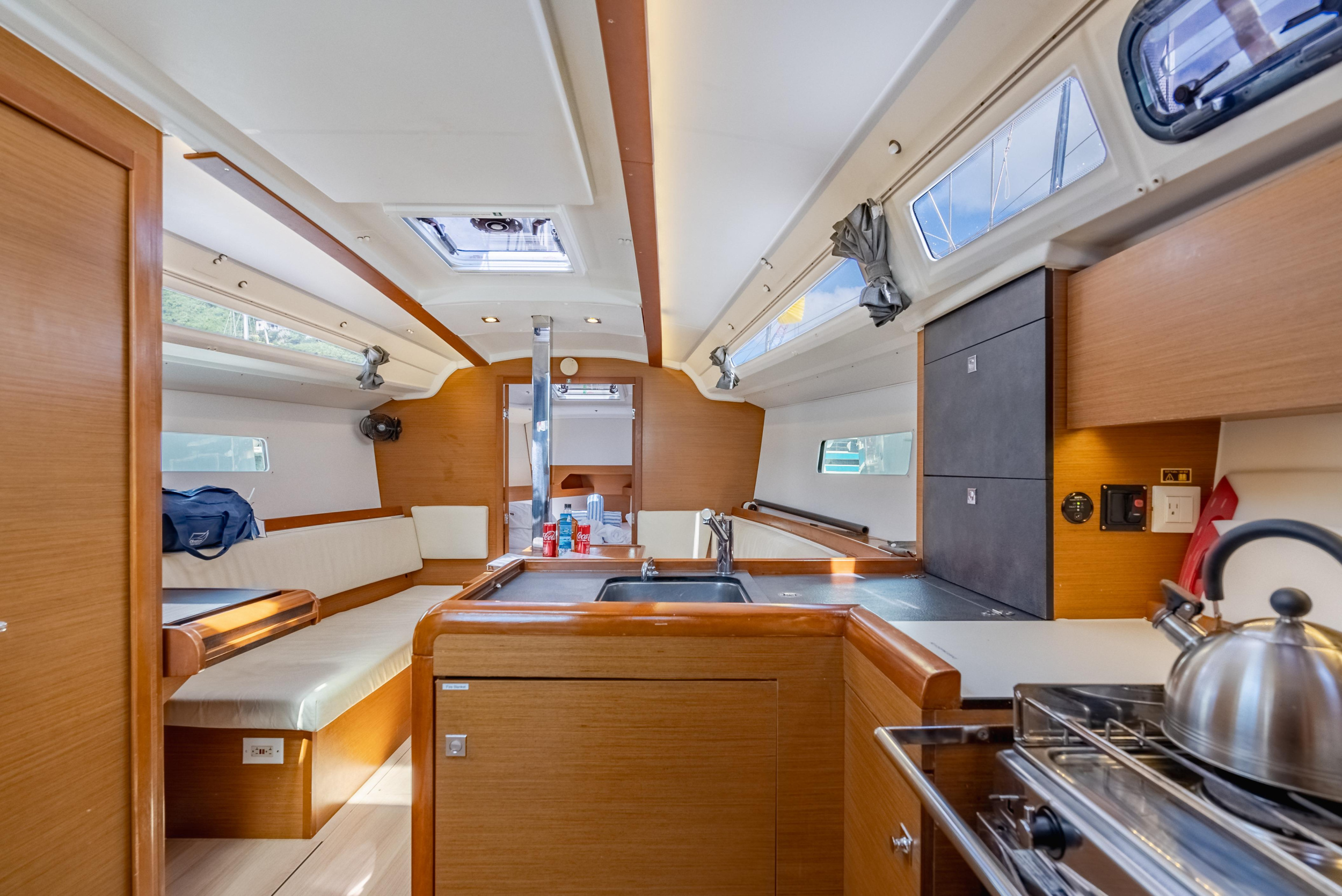Photo #18 - Sun Odyssey 349 (Off The Clock) en Nanny Cay - 42765