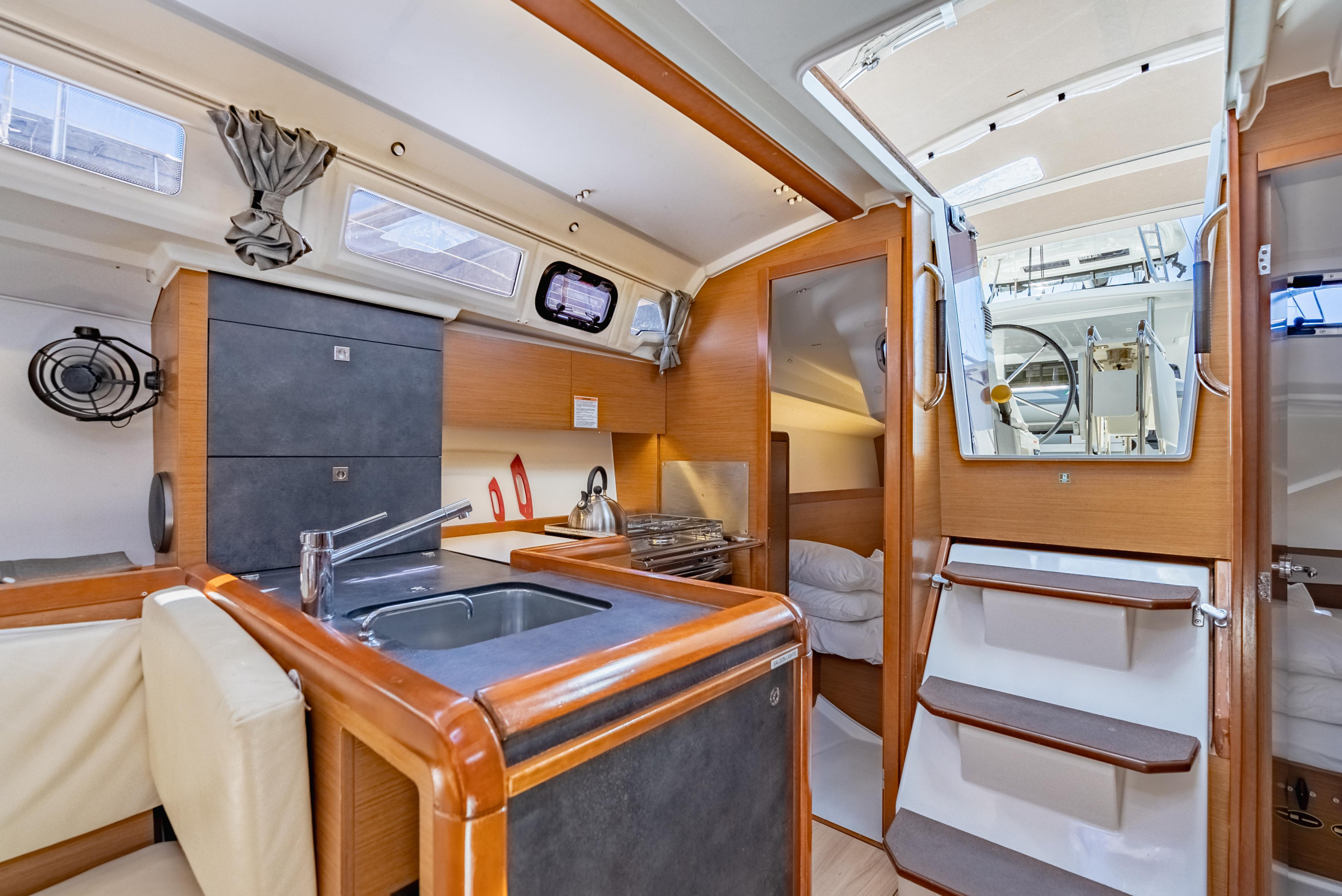 Photo #19 - Sun Odyssey 349 (Off The Clock) en Nanny Cay - 42765