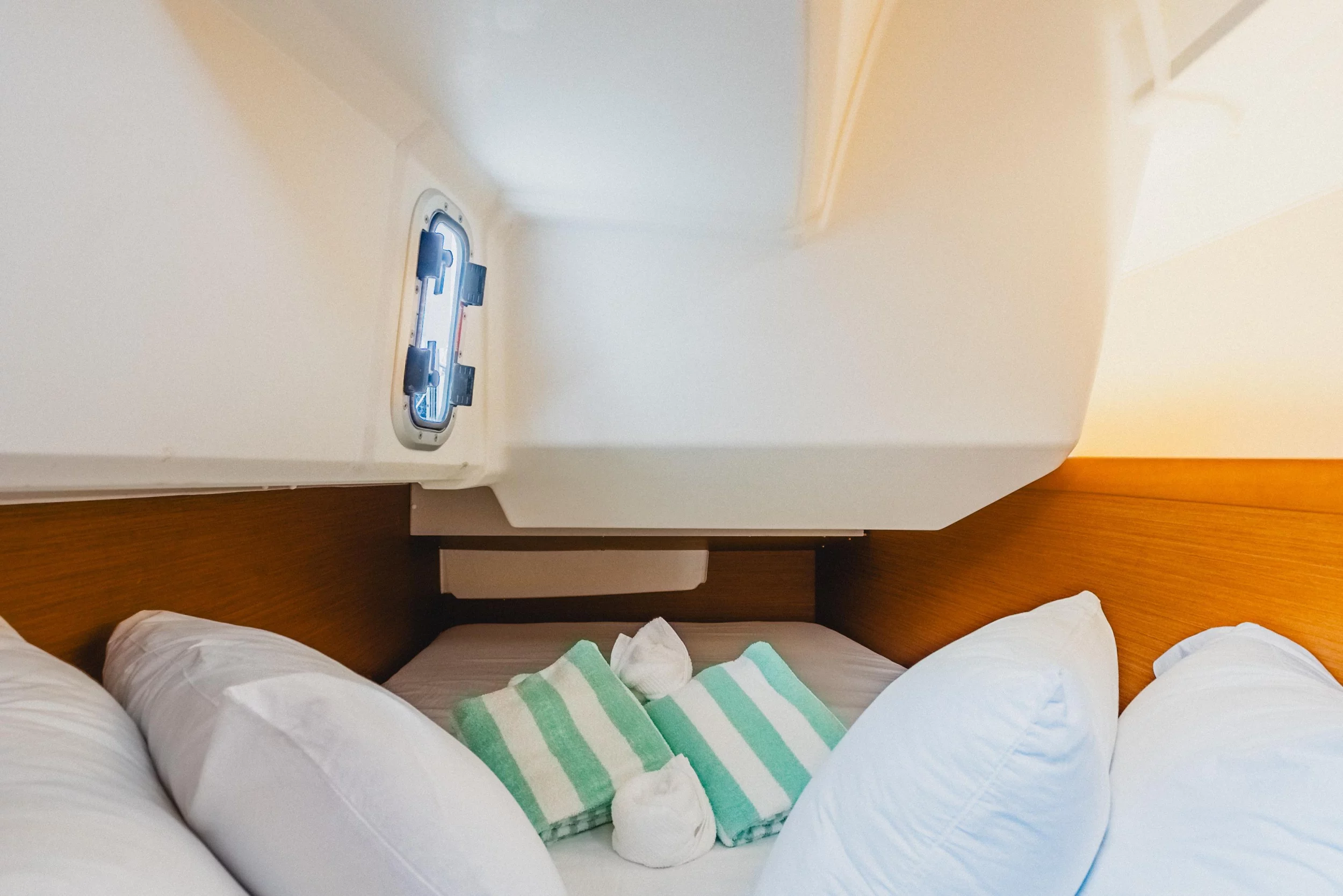 Sun Odyssey 349 (Minx)  - 24