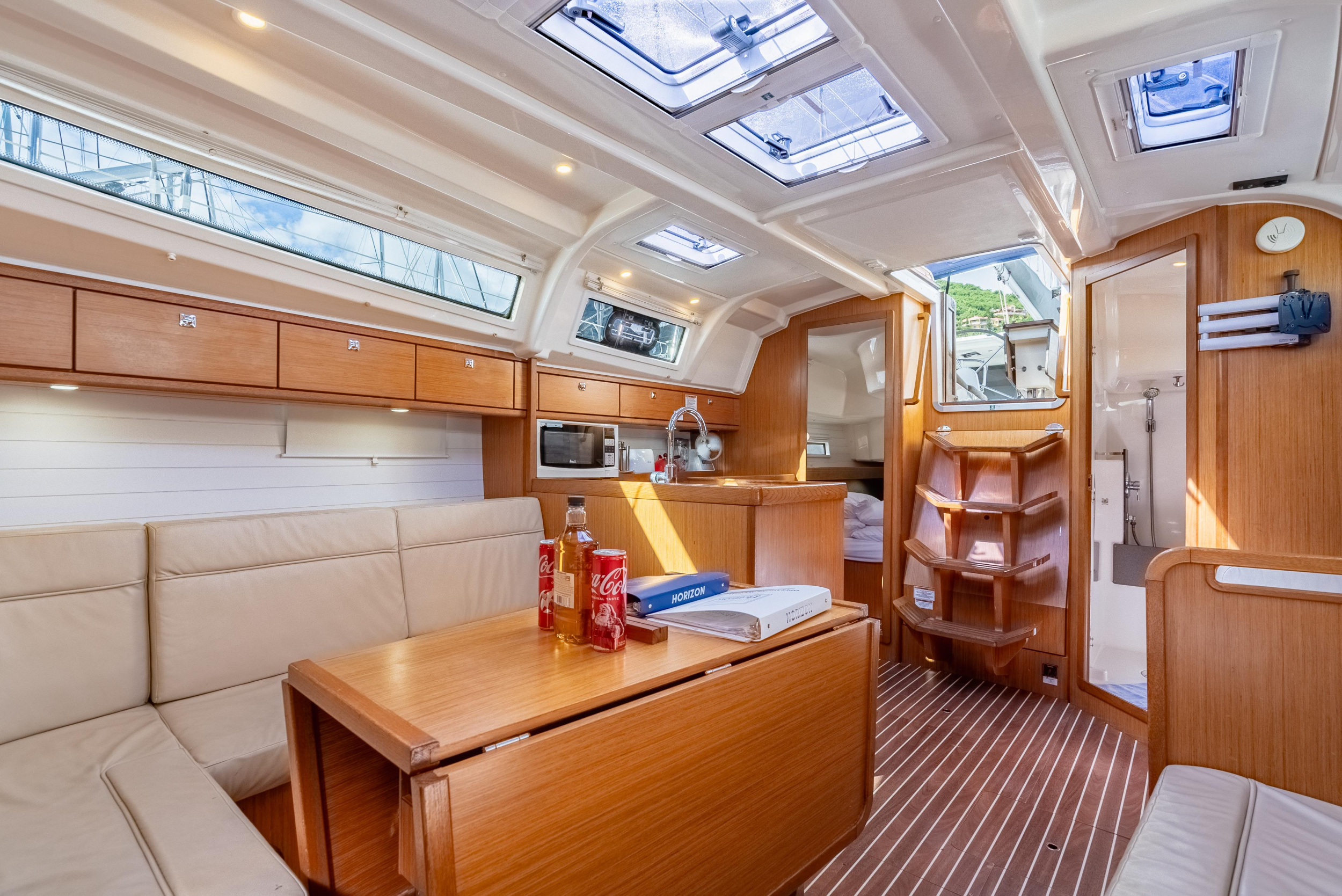 Photo #15 - Bavaria 37 - 2 cab. (Jitterbug) in Nanny Cay - 42768