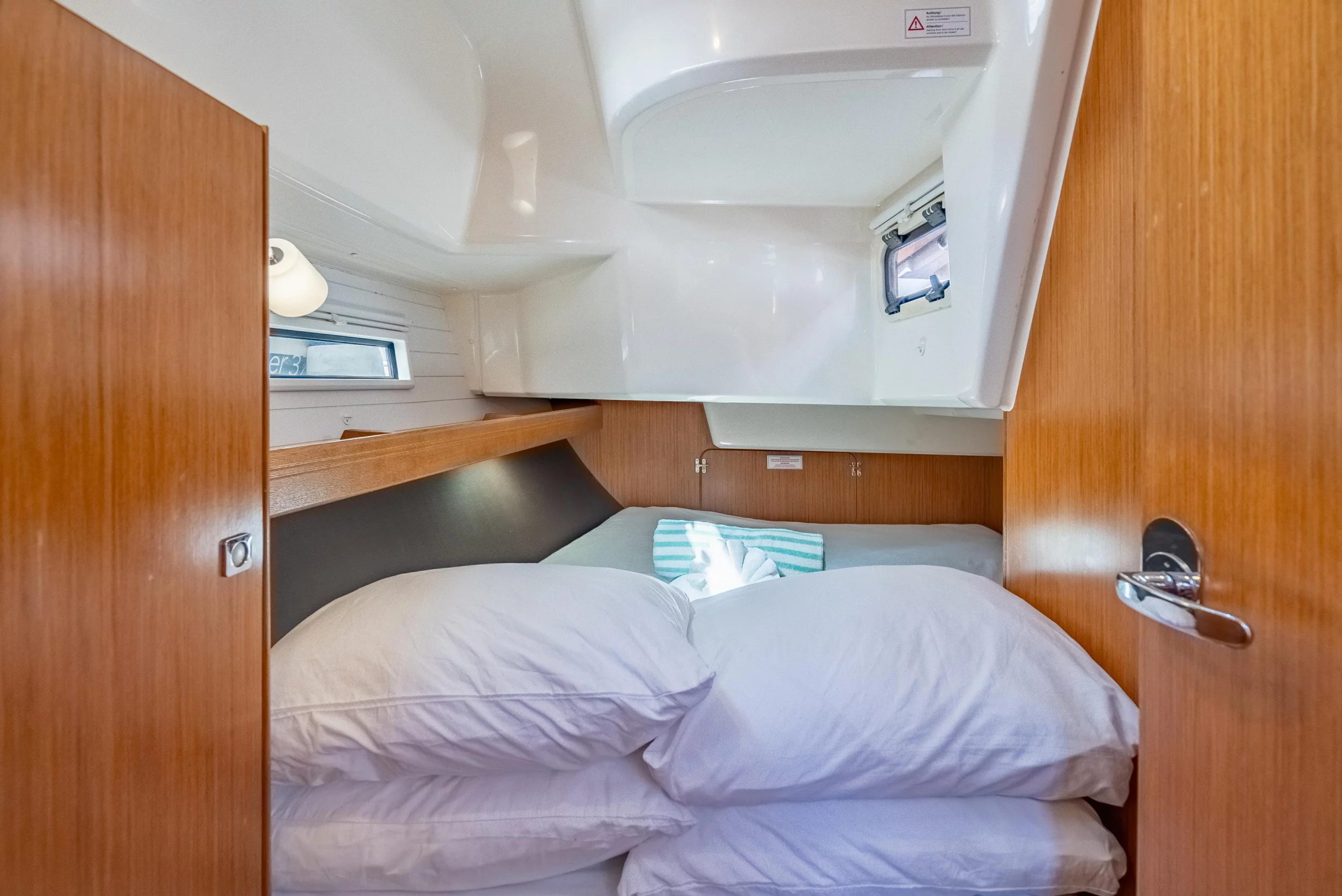 Bavaria 37 - 2 cab. (Jitterbug)  - 19