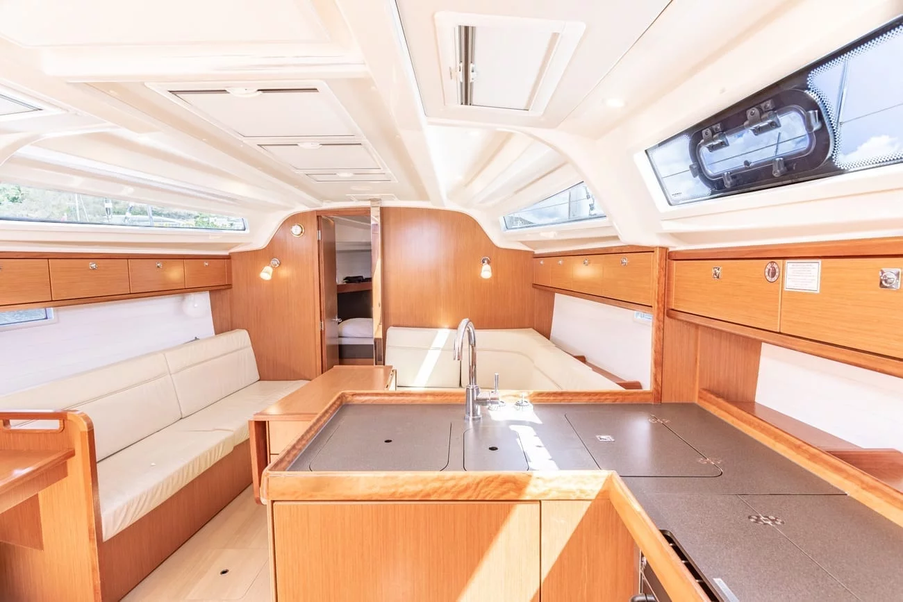 Bavaria 37 - 2 cab. (New Beginnings)  - 18