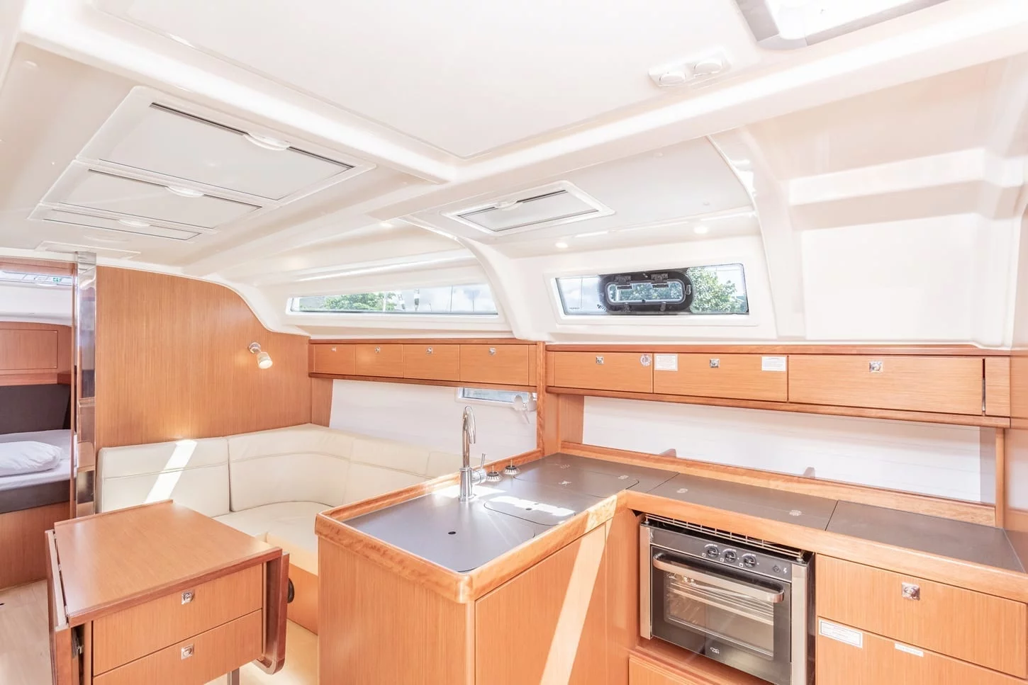 Bavaria 37 - 2 cab. (New Beginnings)  - 19