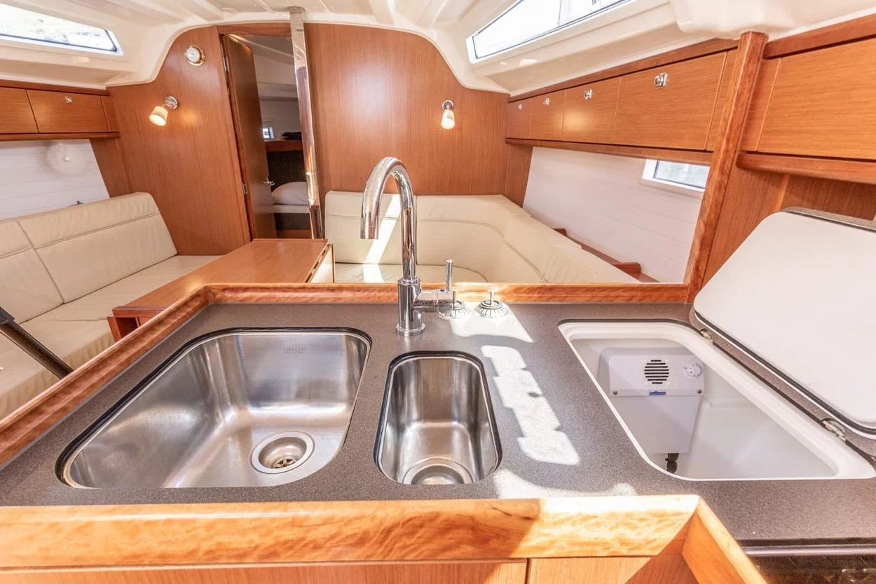 Bavaria 37 - 2 cab. (New Beginnings)  - 20