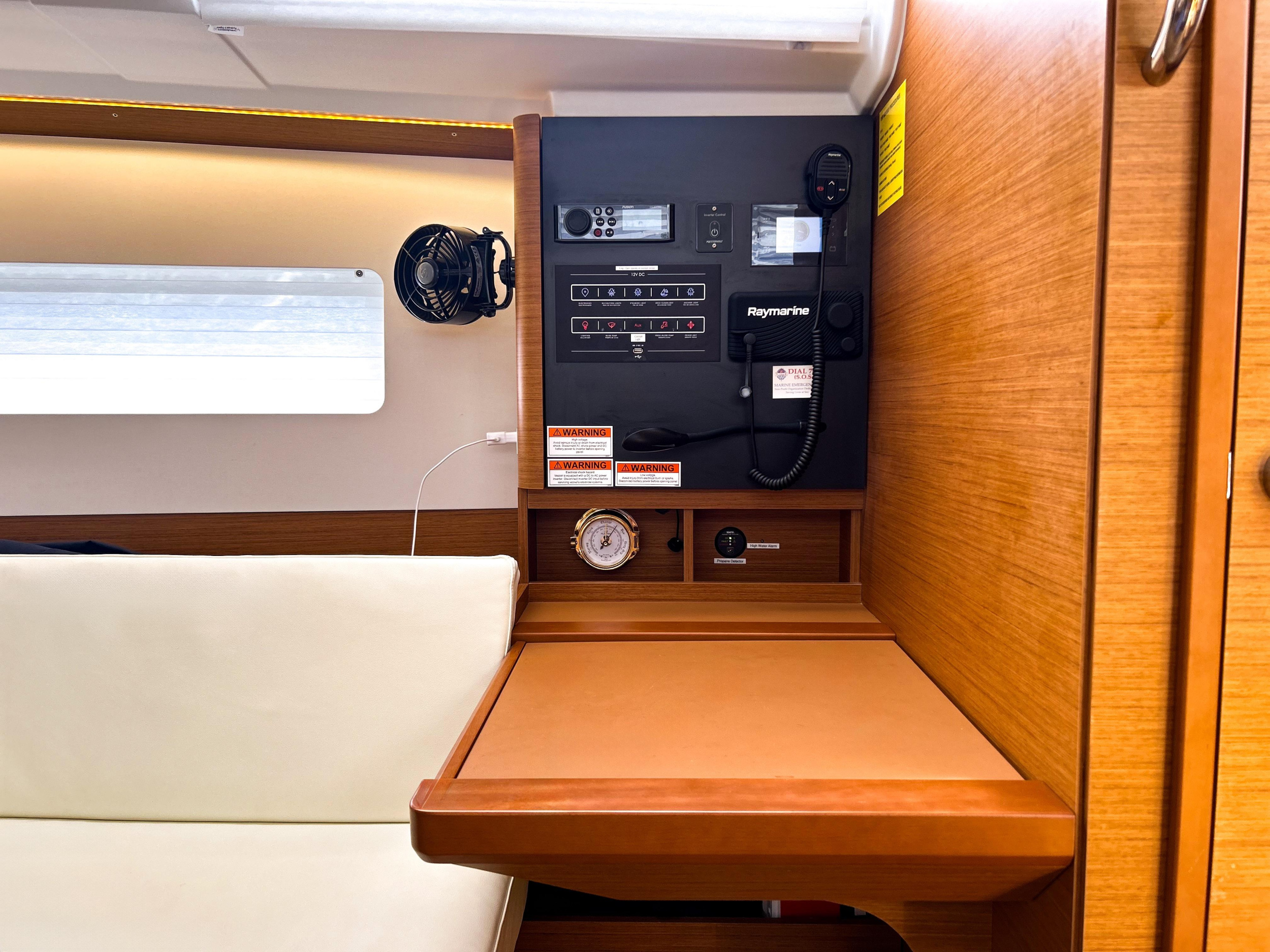 Photo #17 - Sun Odyssey 380 - 2 cab. (Soca Sleigh) in Nanny Cay - 42770