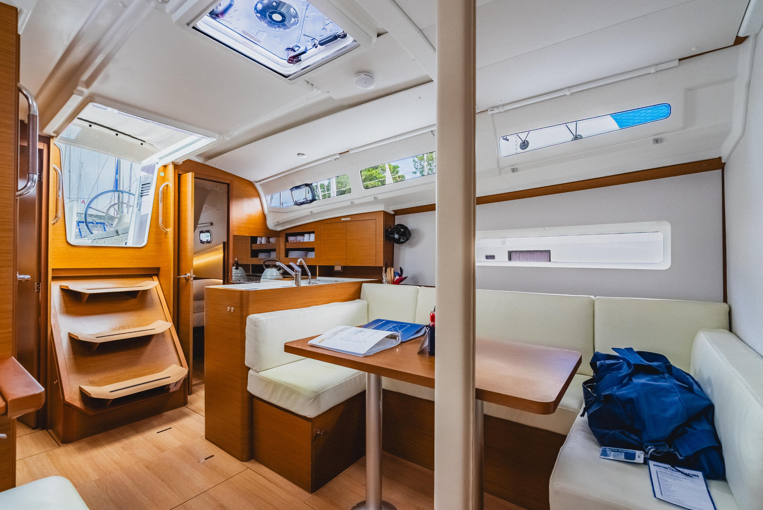 Photo #19 - Sun Odyssey 380 (Calypso Express) en Nanny Cay - 42771