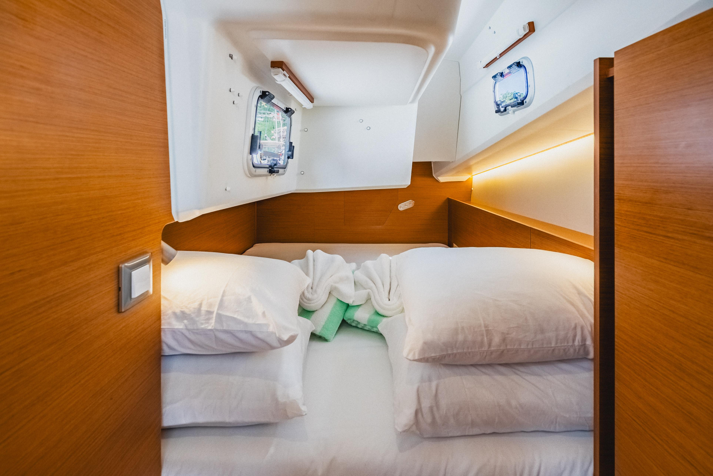 Photo #26 - Sun Odyssey 380 (Calypso Express) en Nanny Cay - 42771