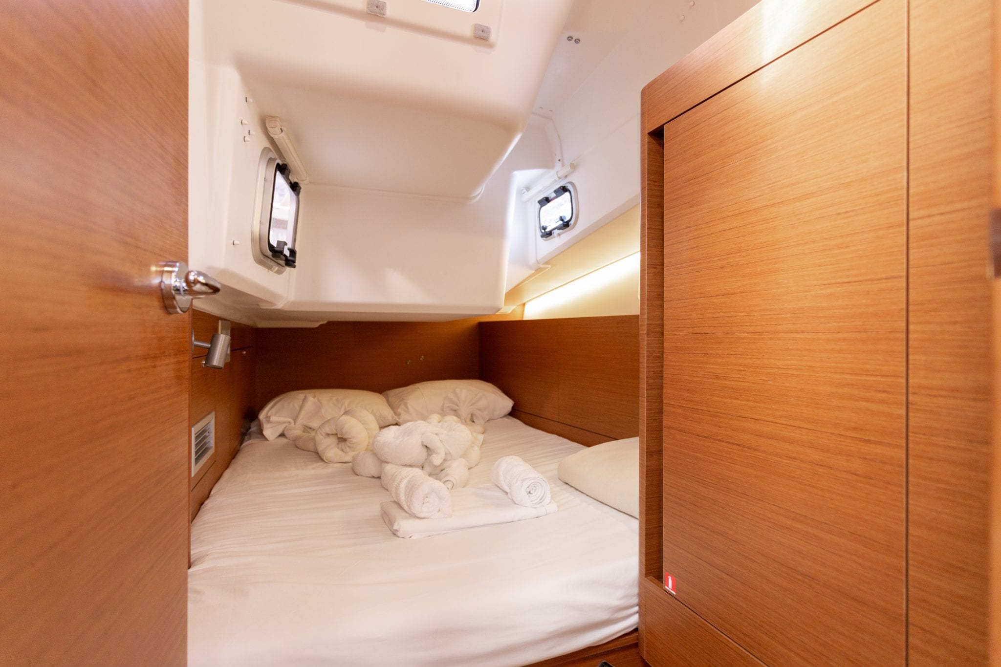 Photo #32 - Sun Odyssey 410 - 3 cab. (Tola Sunrise) in Nanny Cay - 42772