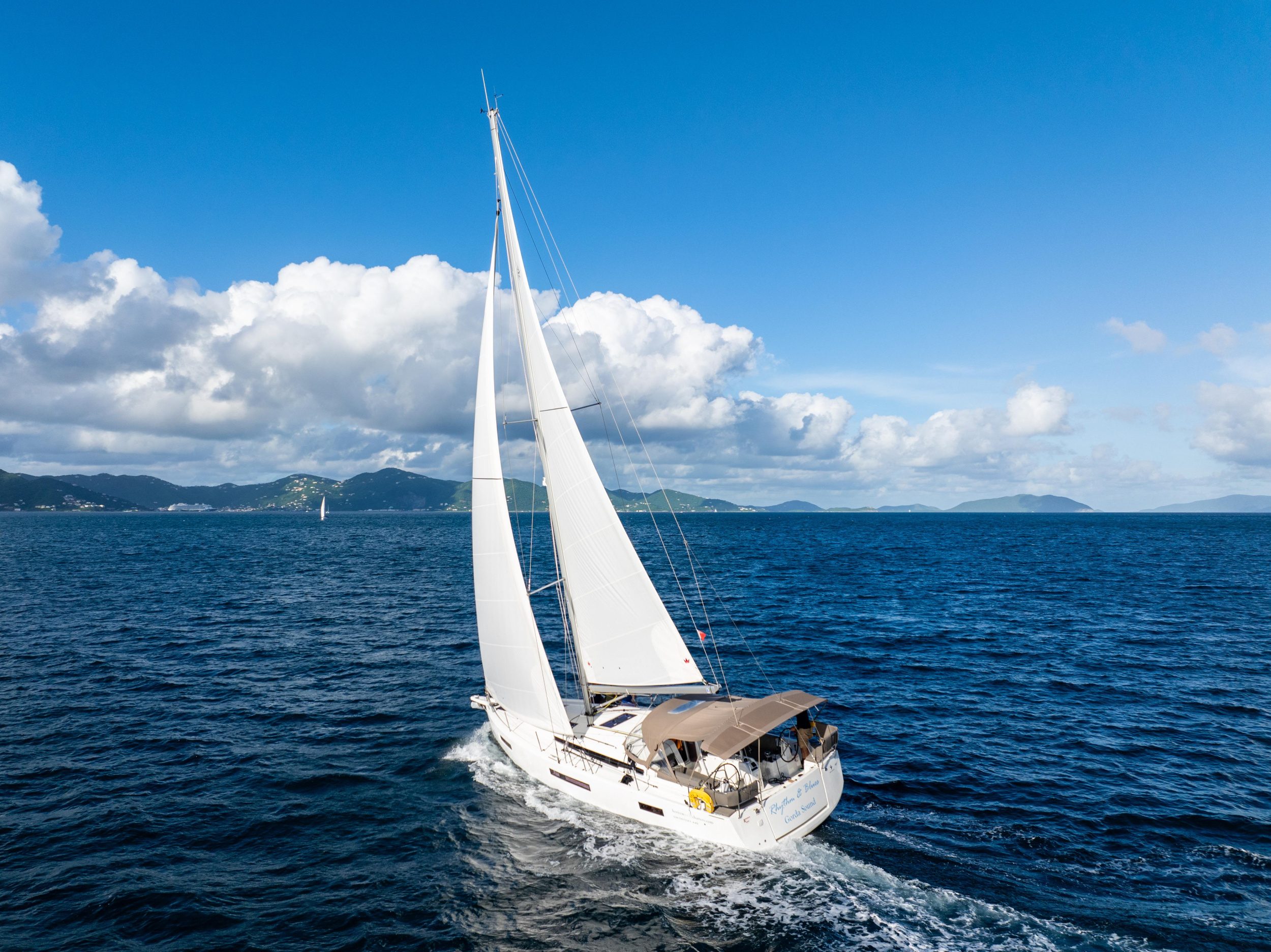 Photo #3 - Sun Odyssey 440 - 3 cab. (Rhythm & Blues) in Nanny Cay - 42774