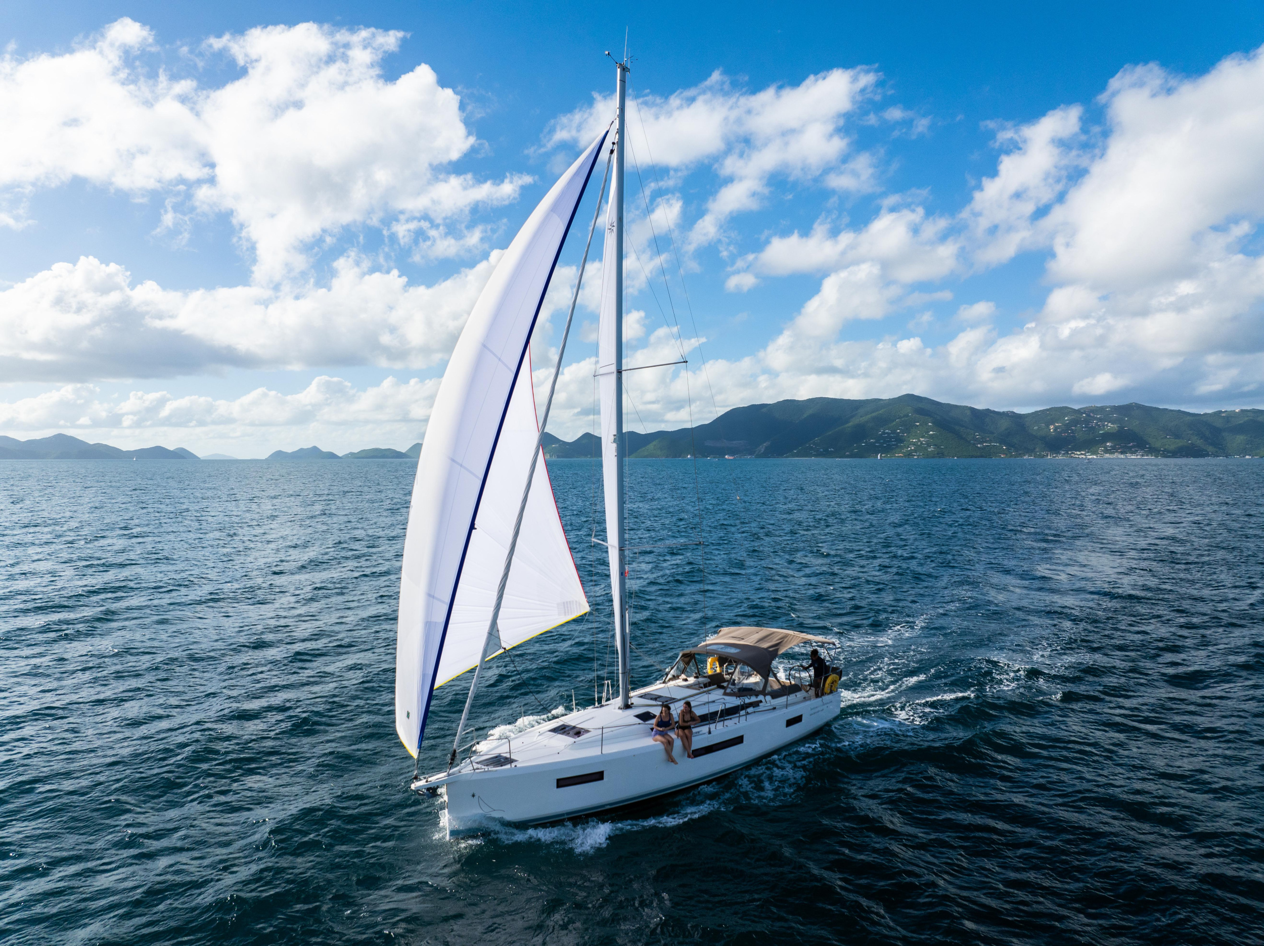 Photo #3 - Sun Odyssey 440 - 3 cab. (Air Guitar) in Nanny Cay - 42776