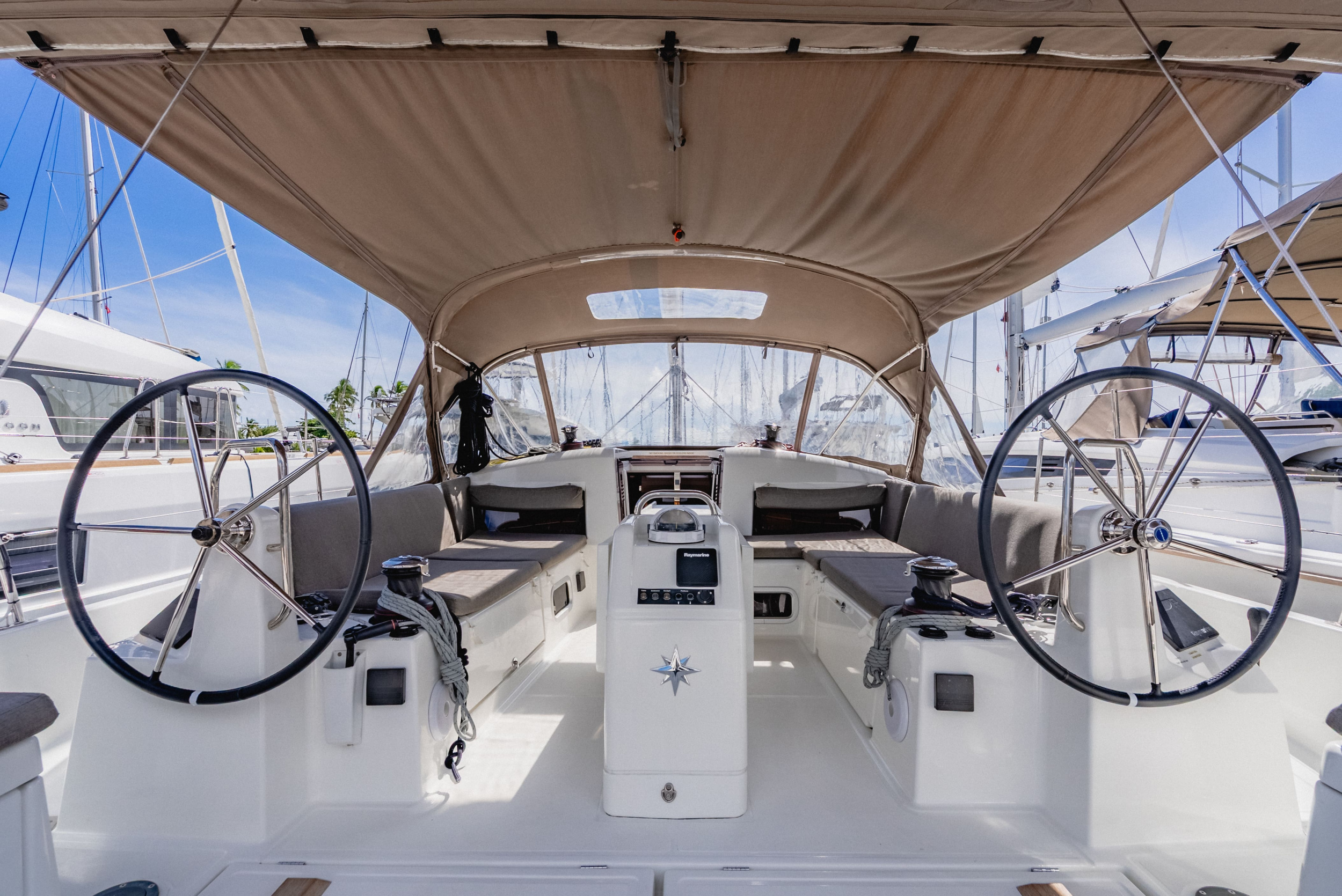 Photo #4 - Sun Odyssey 440 - 3 cab. (Air Guitar) in Nanny Cay - 42776