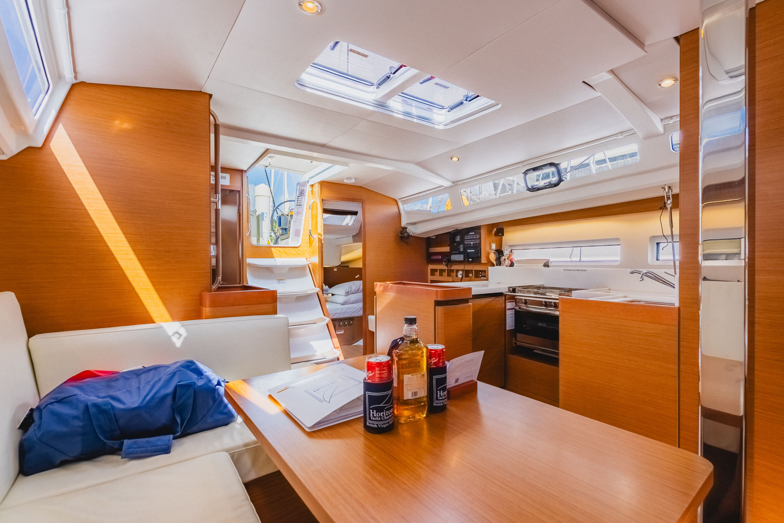 Photo #20 - Sun Odyssey 440 - 3 cab. (Air Guitar) in Nanny Cay - 42776
