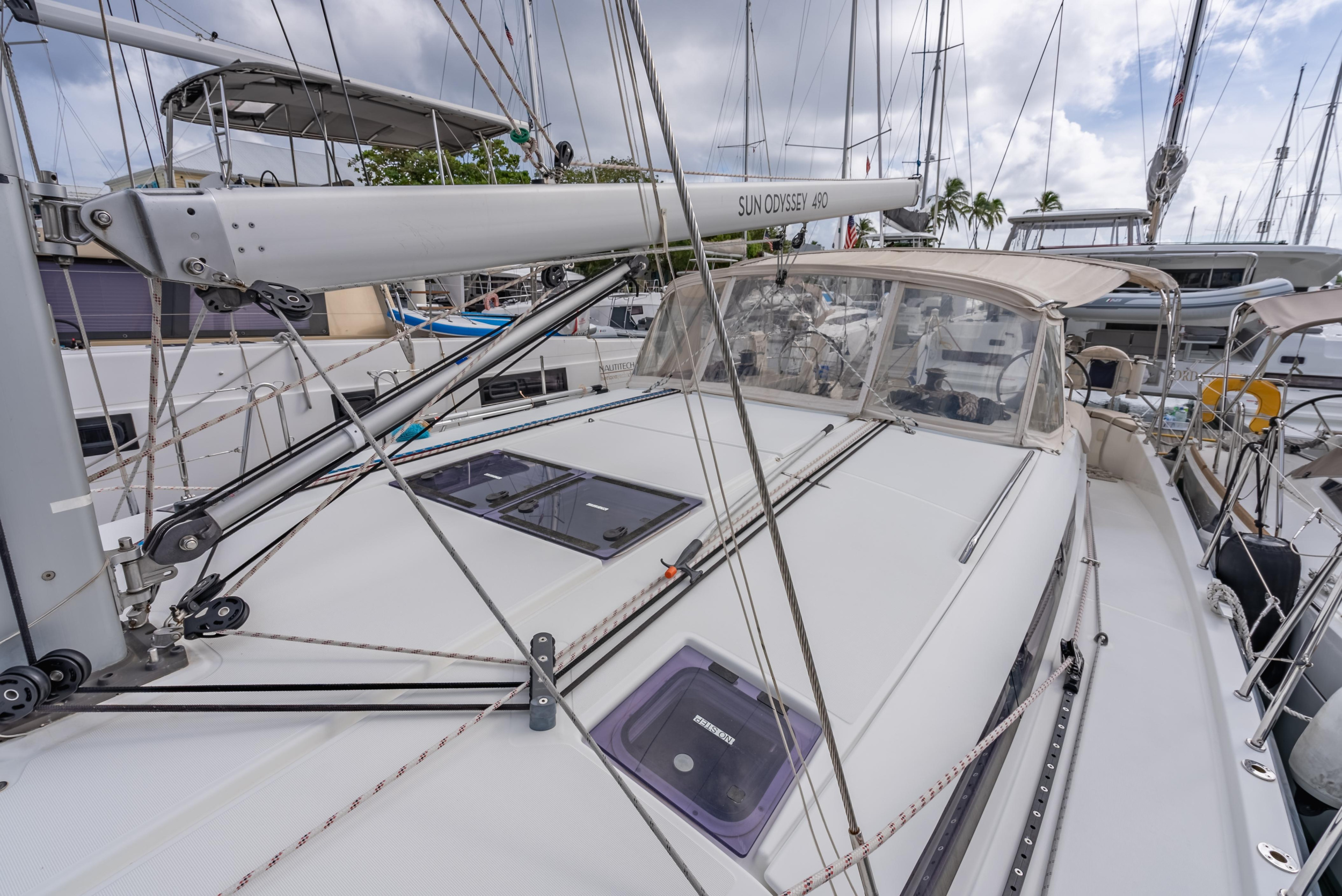 Photo #16 - Sun Odyssey 490 - 3 cab. (After Physics) en Nanny Cay - 42778