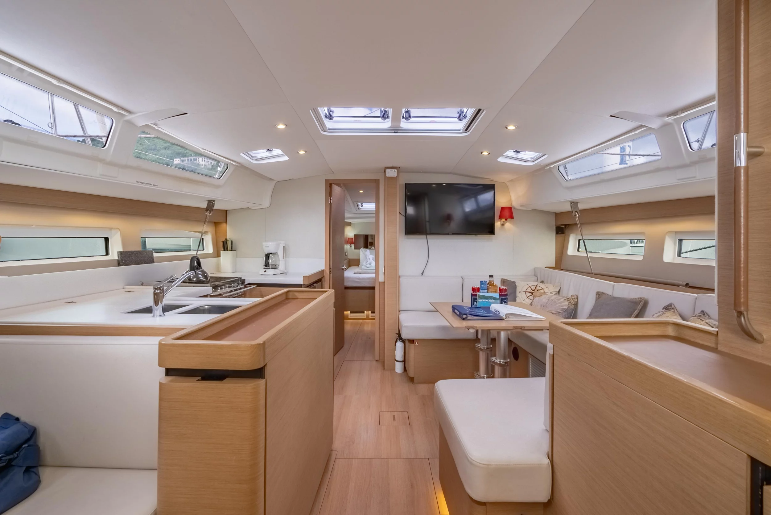 Sun Odyssey 490 - 3 cab. (After Physics)  - 18