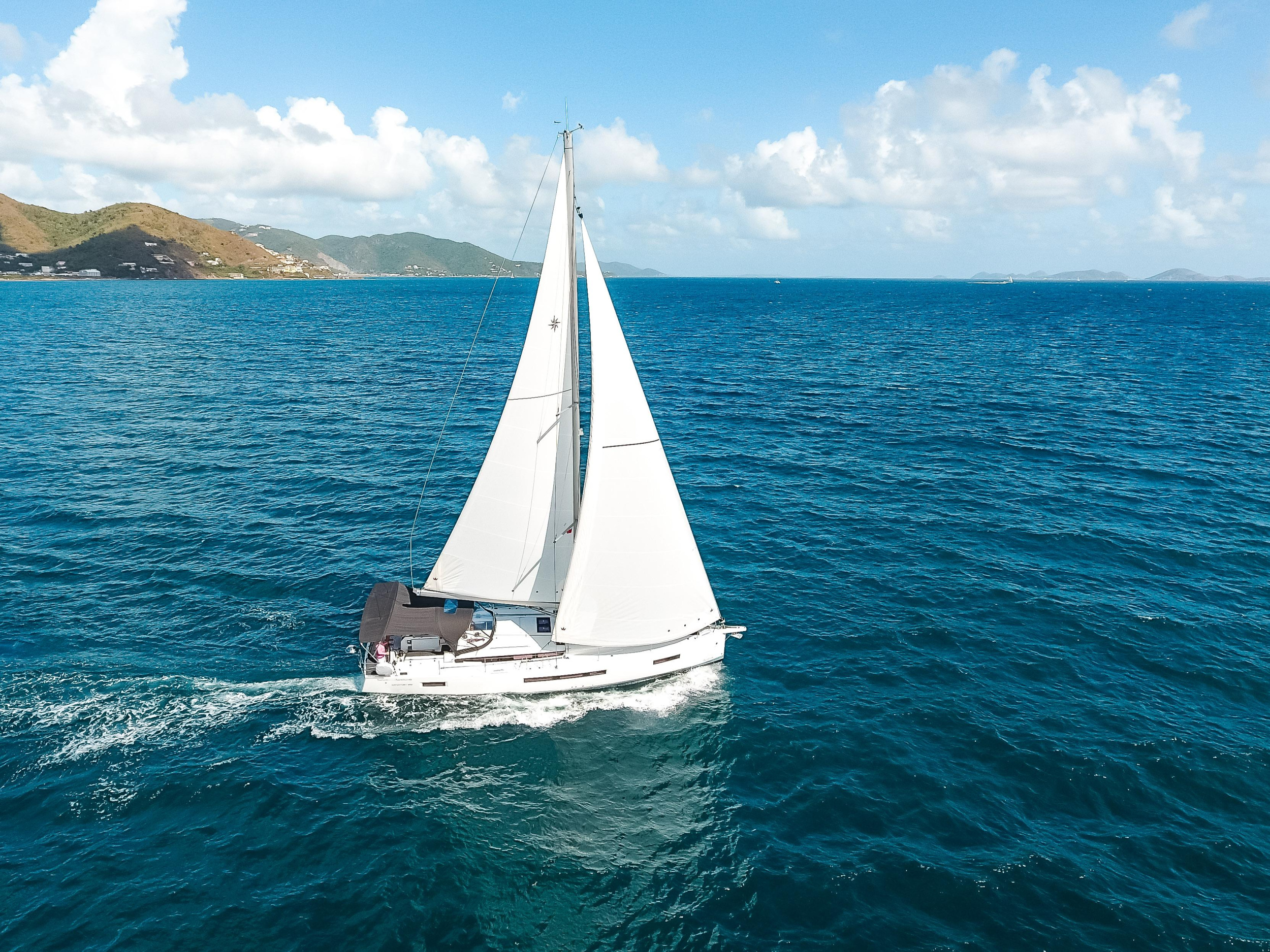 Photo #1 - Sun Odyssey 490 - 4 + 1 cab. (Cosette II) en Nanny Cay - 42779