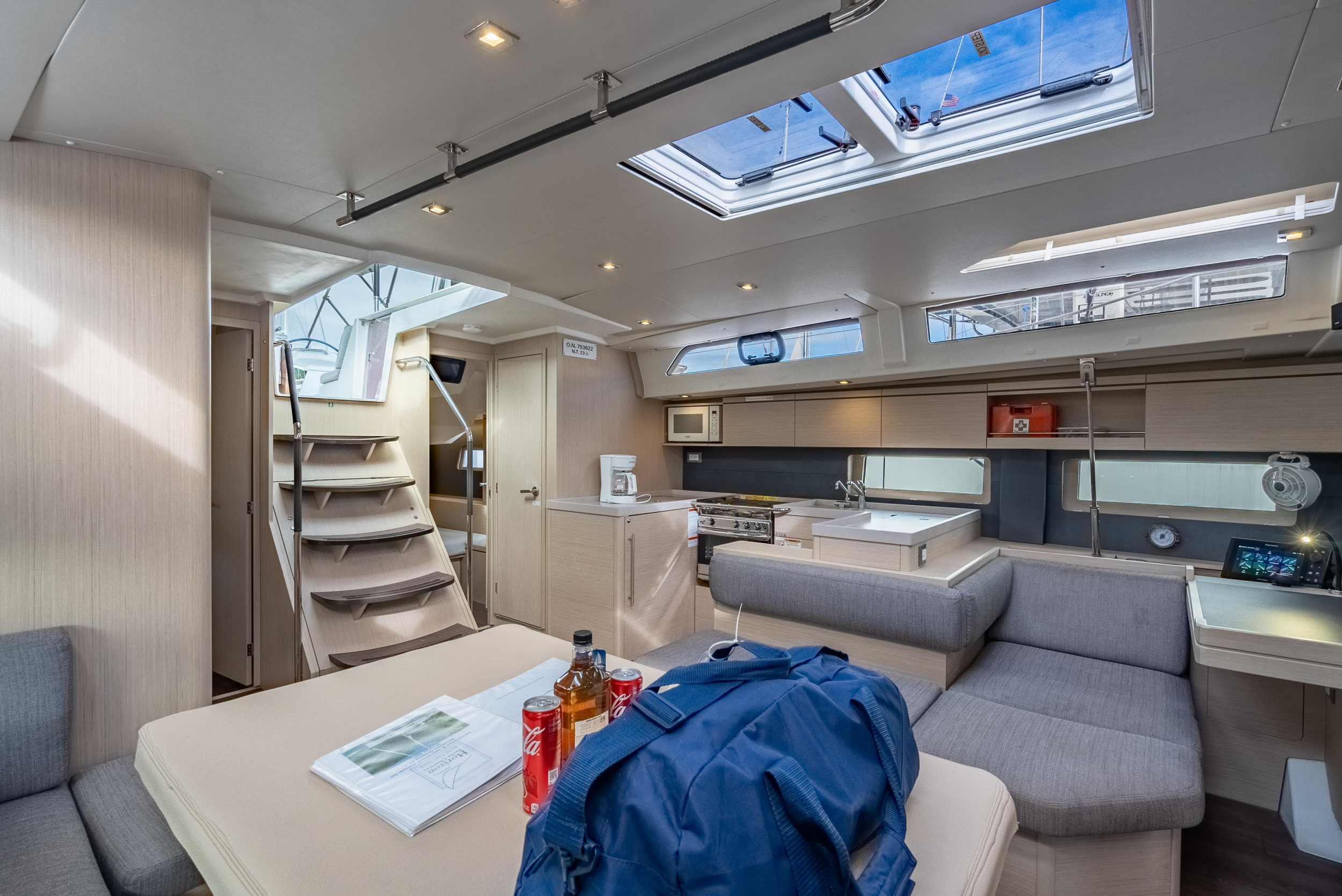 Photo #14 - Oceanis 51.1 (Sunday Girl) in Nanny Cay - 42780