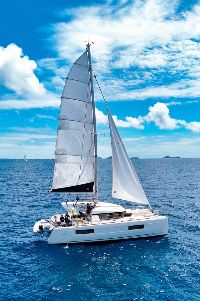 Photo #9 - Lagoon 40 OW - 3 + 1 cab. (Cloudwalker) in Nanny Cay - 42787