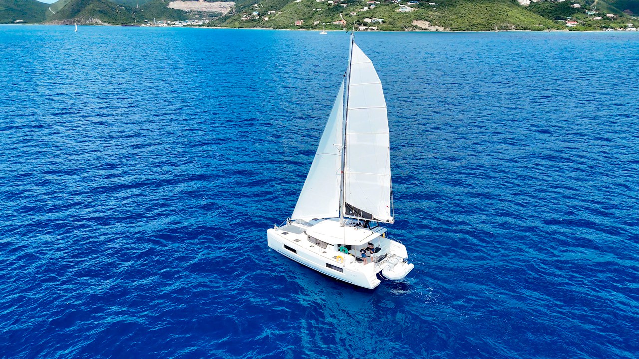 Photo #11 - Lagoon 40 OW - 3 + 1 cab. (Cloudwalker) in Nanny Cay - 42787