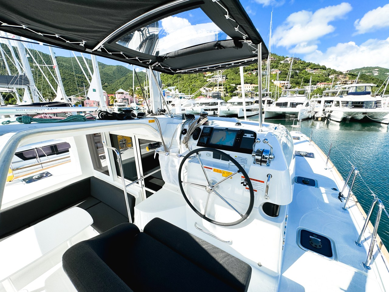 Photo #15 - Lagoon 40 OW - 3 + 1 cab. (Cloudwalker) in Nanny Cay - 42787