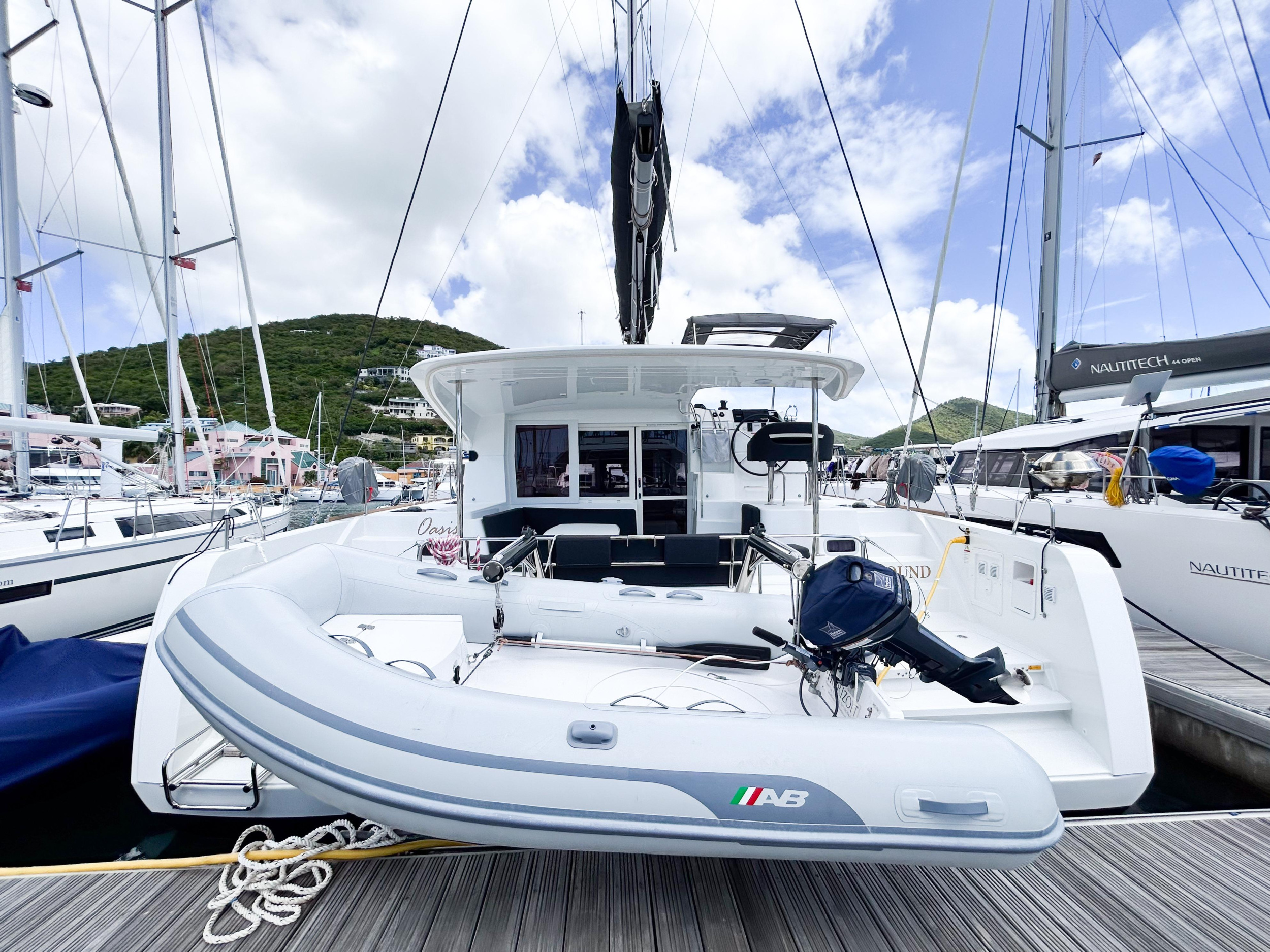 Photo #3 - Lagoon 40 OW - 3 + 1 cab. (Oasis) in Nanny Cay - 42788