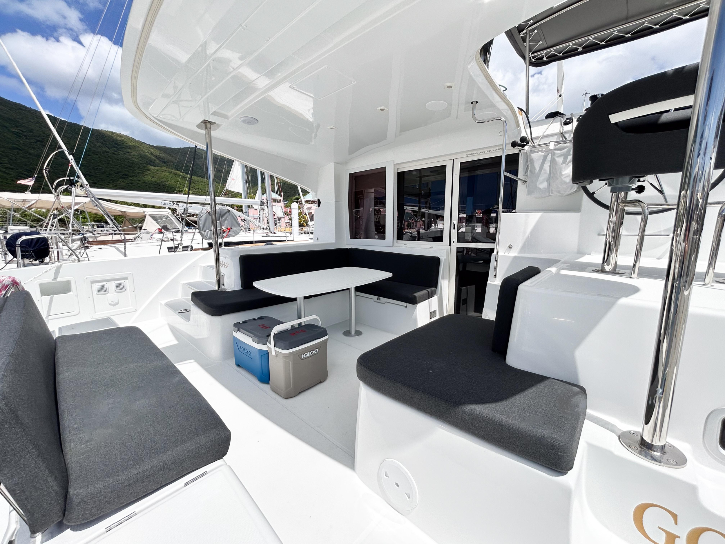 Photo #6 - Lagoon 40 OW - 3 + 1 cab. (Oasis) in Nanny Cay - 42788