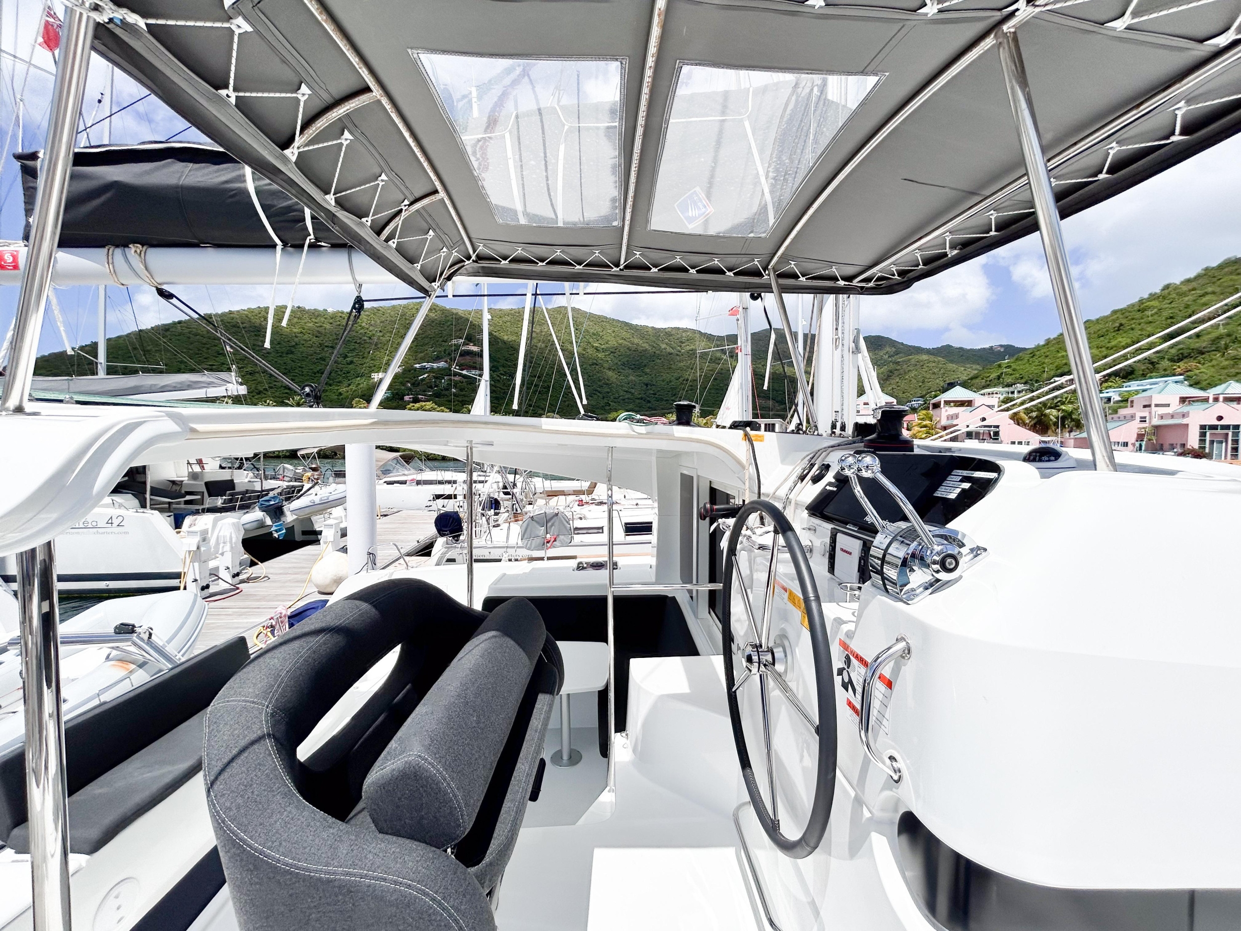 Photo #10 - Lagoon 40 OW - 3 + 1 cab. (Oasis) in Nanny Cay - 42788