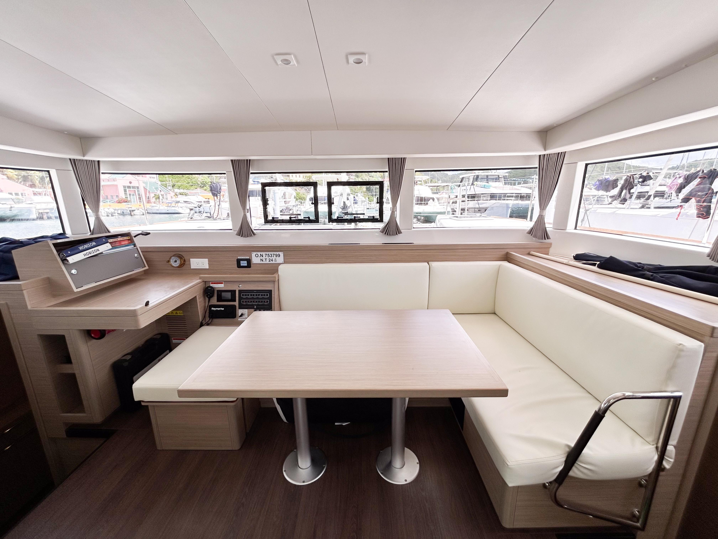 Photo #15 - Lagoon 40 OW - 3 + 1 cab. (Oasis) in Nanny Cay - 42788