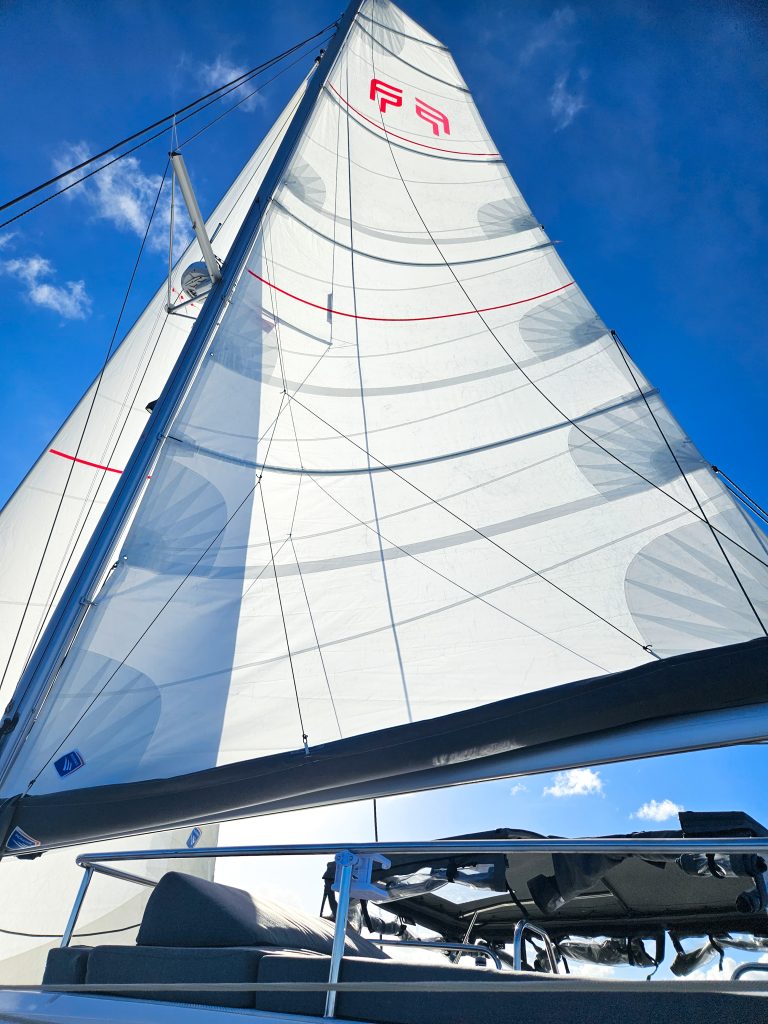 Photo #3 - Fountaine Pajot Isla 40 - 3 cab. (Pizza My Heart) in Nanny Cay - 42789