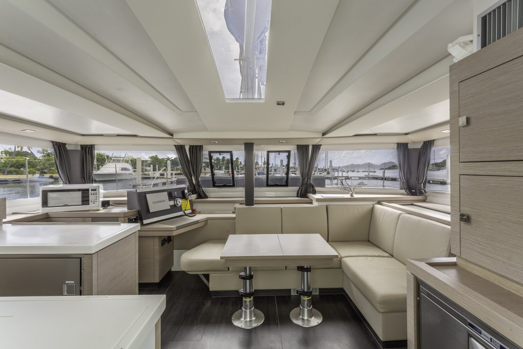 Photo #19 - Fountaine Pajot Astrea 42 - 3 + 1 cab. (Pegasus) in Nanny Cay - 42797