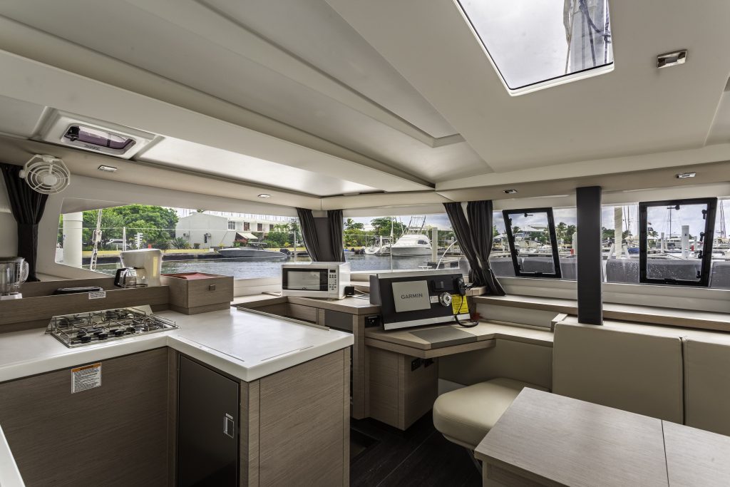 Photo #21 - Fountaine Pajot Astrea 42 - 3 + 1 cab. (Pegasus) in Nanny Cay - 42797