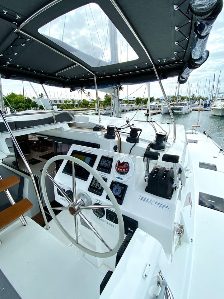 Photo #6 - Fountaine Pajot Astrea 42 (Brown Eyed Girl) in Nanny Cay - 42798