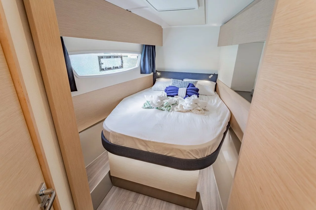 Fountaine Pajot Astrea 42 (Brown Eyed Girl)  - 19