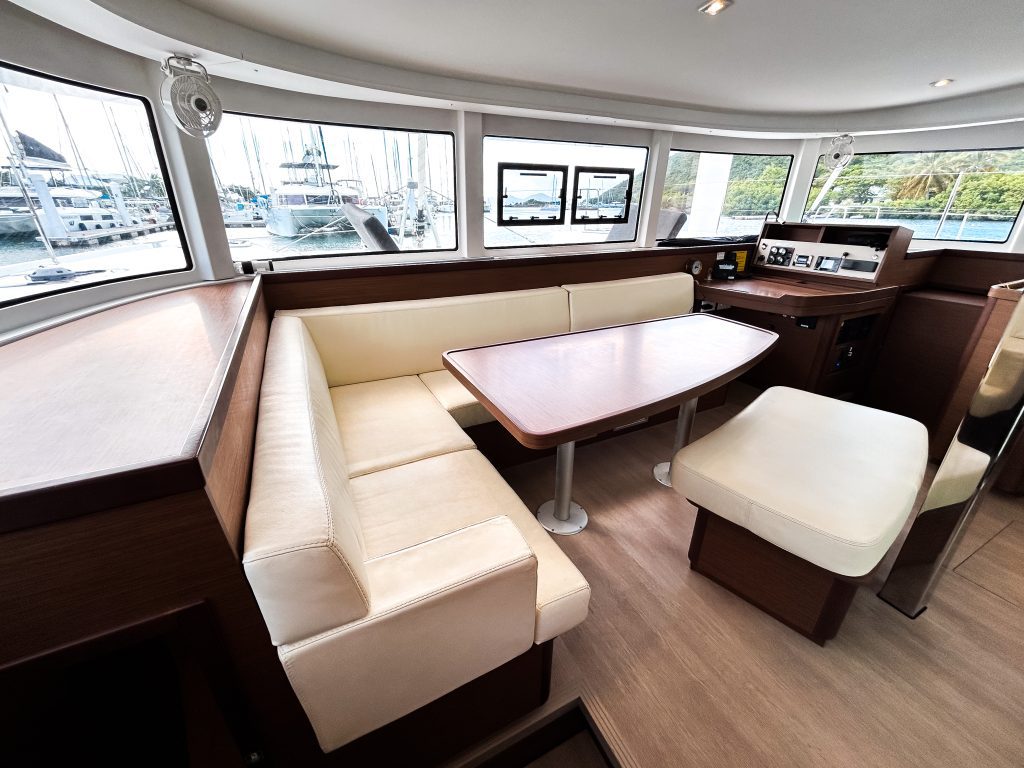 Photo #7 - Lagoon 42 OW - 3 + 1 cab. (Wanderlust) in Nanny Cay - 42799