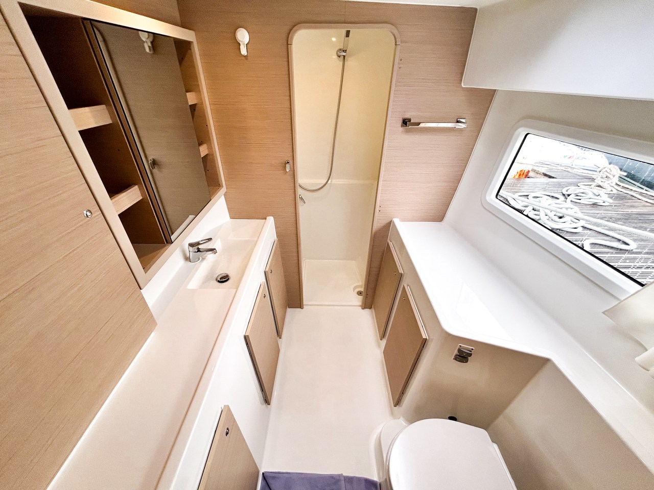 Photo #24 - Lagoon 42 OW (Casbah III) in Nanny Cay - 42801