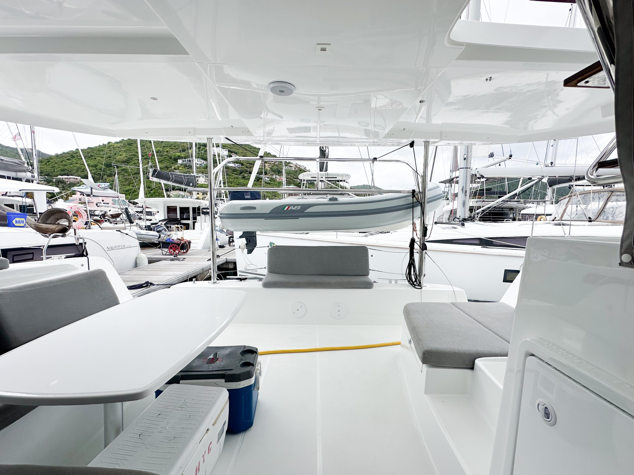 Photo #18 - Lagoon 42 - 4 + 1 cab. (Island Riff) in Nanny Cay - 42802