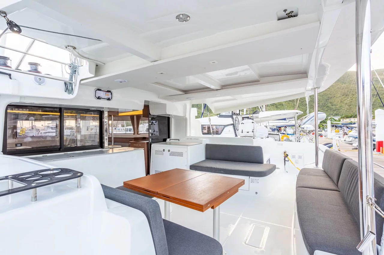 Lagoon 46 OW - 3 + 1 cab. (Clearlake III)  - 12