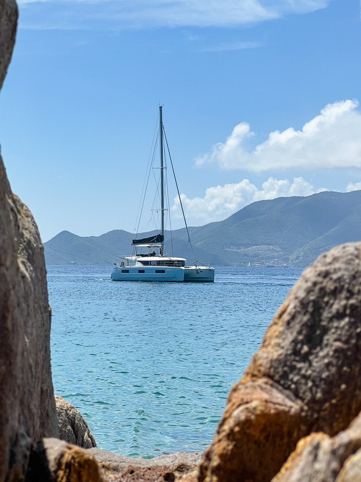 Photo #7 - Lagoon 46 - 4 + 1 cab. (Rope The Wind) in Nanny Cay - 42814