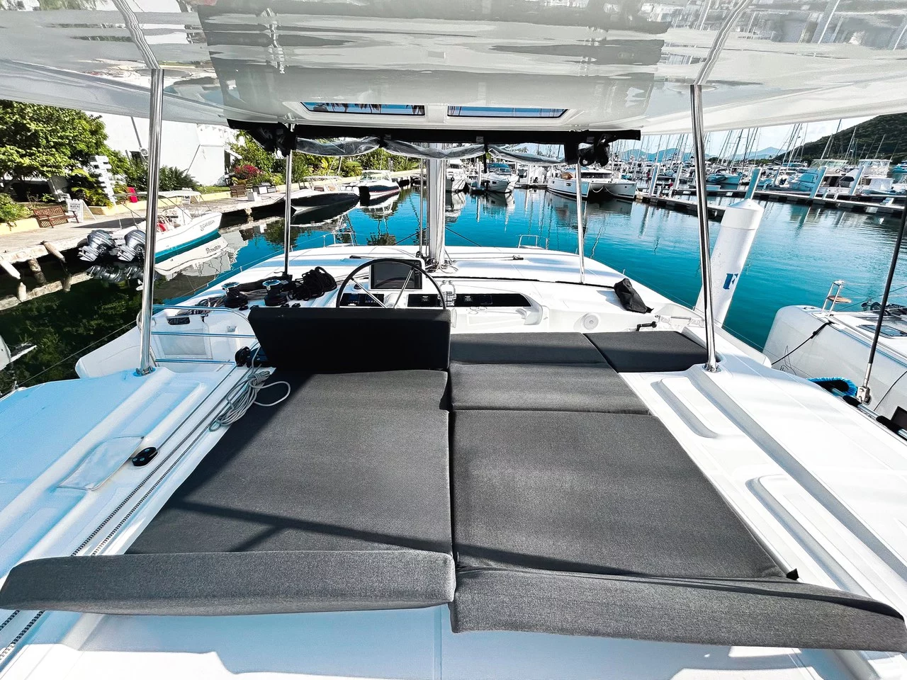 Lagoon 46 - 4 + 1 cab. (Southern Isle)  - 10