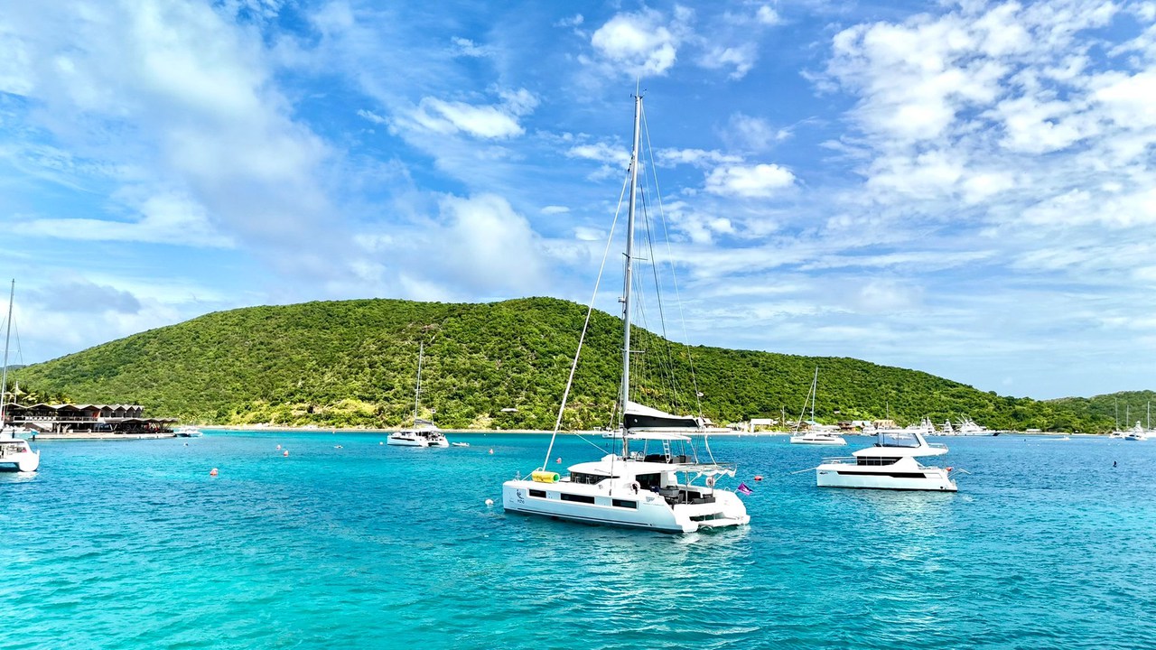 Photo #4 - Lagoon 50 - 6 + 1 cab. (Echo) in Nanny Cay - 42817