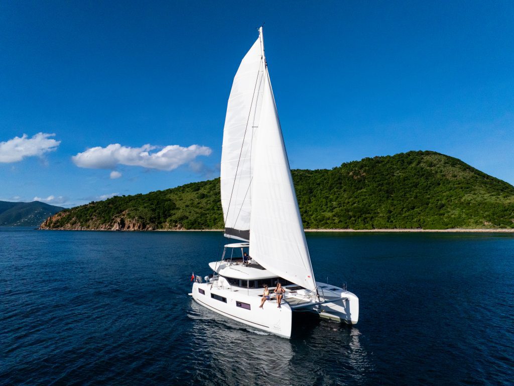 Photo #1 - Lagoon 51 - 6 + 1 cab. (Slinky Malinki) in Nanny Cay - 42818