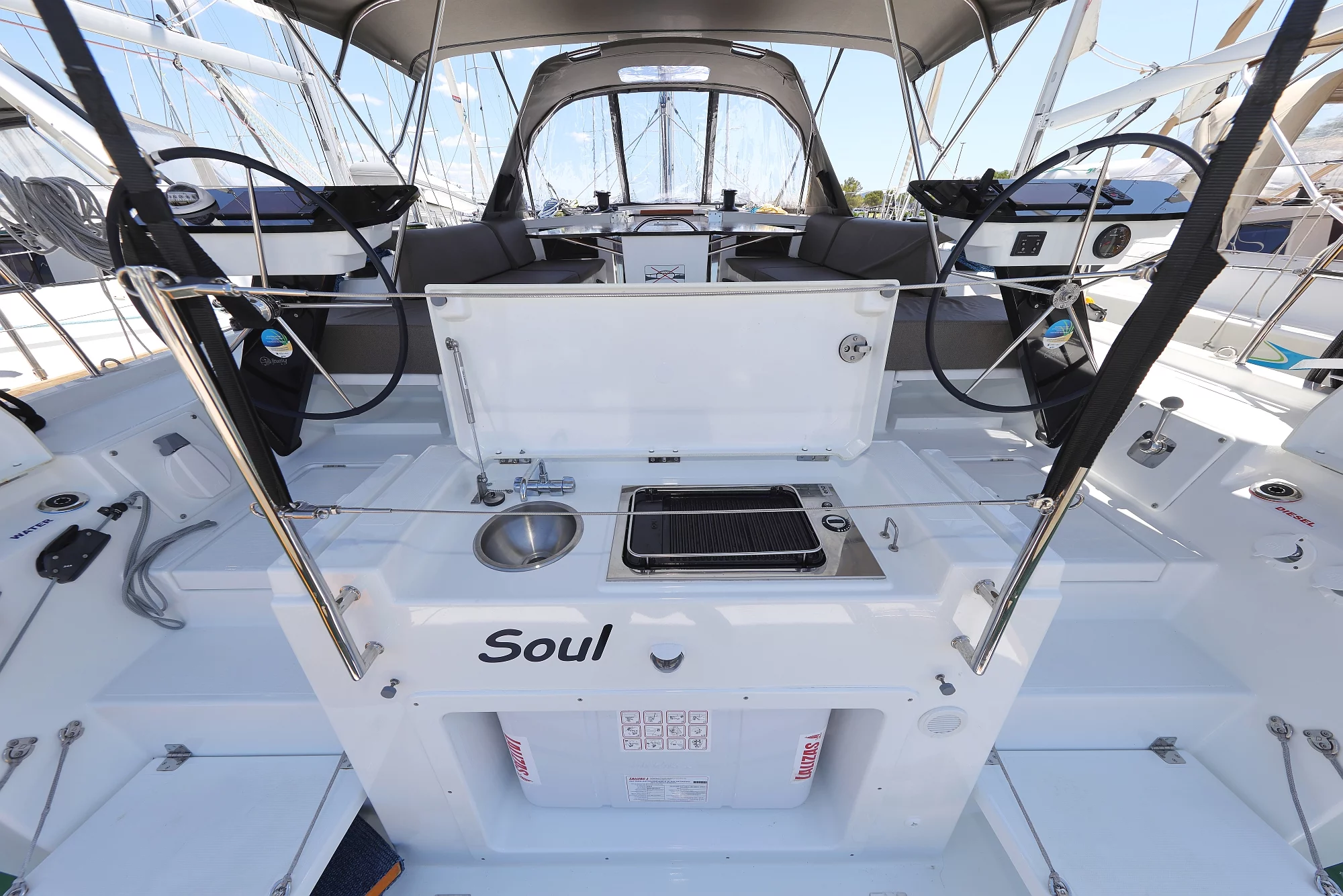 Dufour 44 - 4 cab (Soul)  - 10
