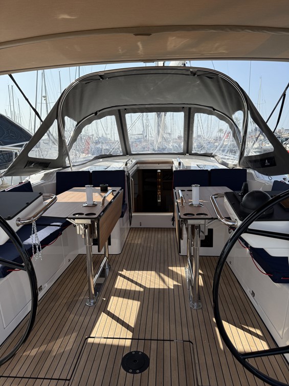 Photo #8 - Bavaria C46 - 4 cab. (Garbí) en Palma - 42828