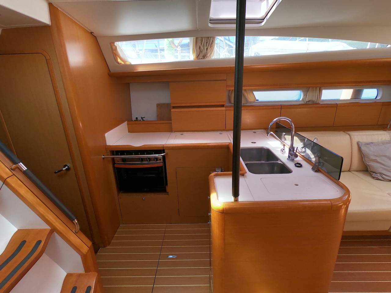 Photo #7 - Jeanneau 53 - 5 + 1 cab. (Anita) in Portisco - 42840
