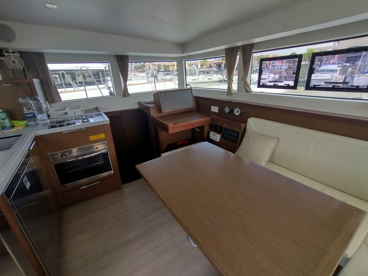 Photo #11 - Lagoon 40 - 4 + 2 cab (AZZURO III_DB) en Portorosa - 42865
