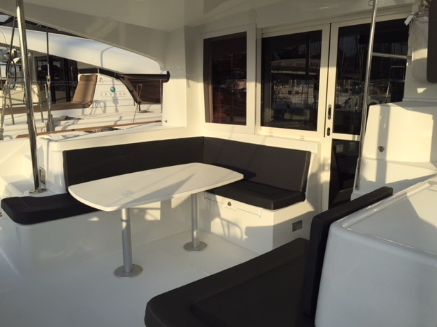 Photo #3 - Lagoon 40 - 4 + 2 cab (Andromeda) in Atene - 42916